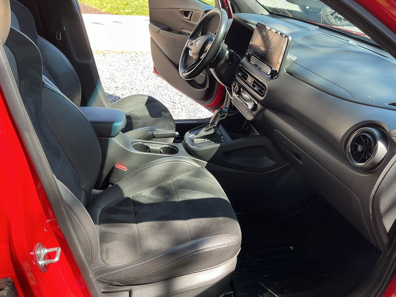 Used 2022 Hyundai Kona N FWD image 21