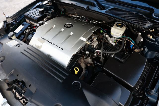 Used 2006 Cadillac DTS Limousine image 52