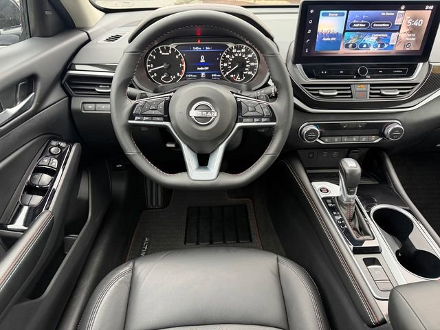 Used 2025 Nissan Altima 2.5 SR w/ SR Premium Package image 25