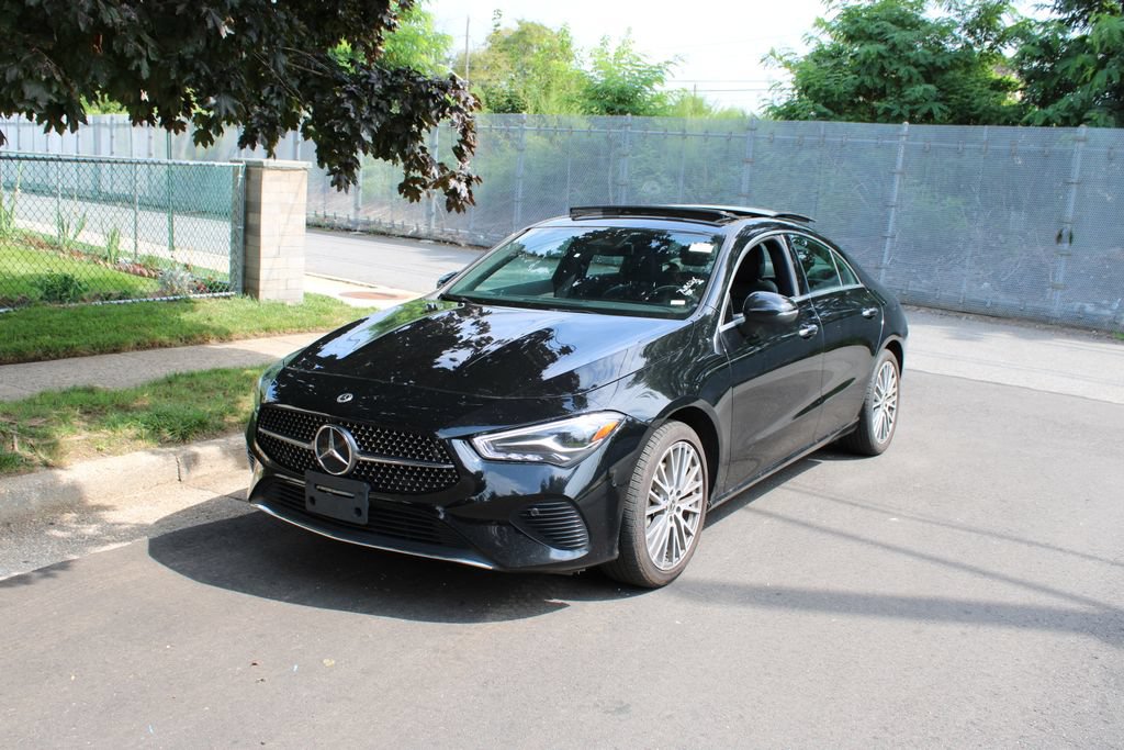 Used 2025 Mercedes-Benz CLA 250 image 2