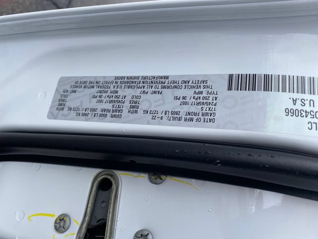 Used 2022 Jeep Cherokee Trailhawk AWD/4WD image 25