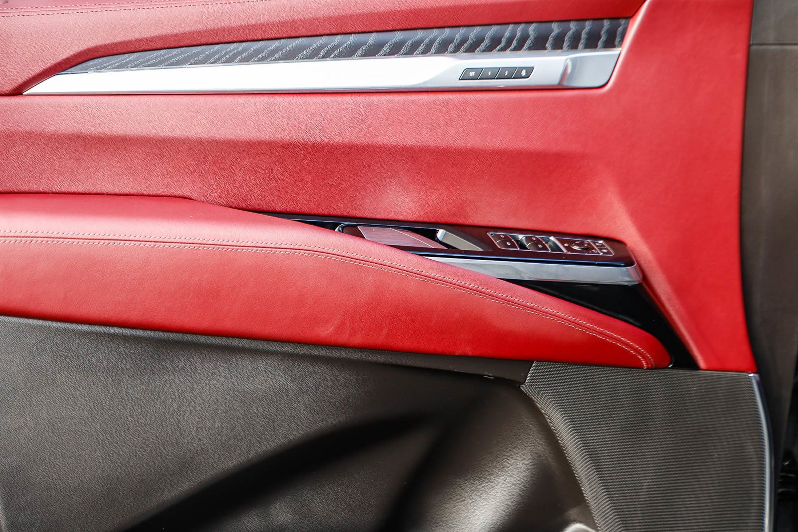 Used 2025 Cadillac Escalade Sport w/ Touring Package image 21