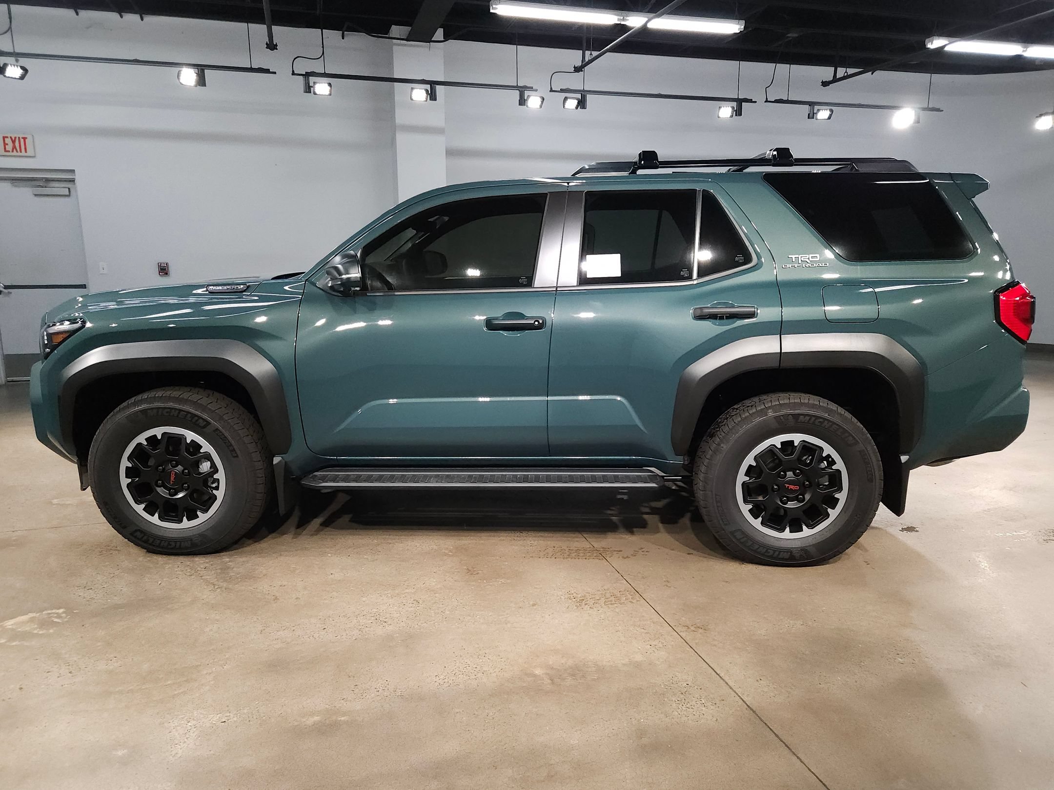 New 2026 Toyota 4Runner TRD Off-Road Premium w/ Tow Technology Package AWD/4WD image 4