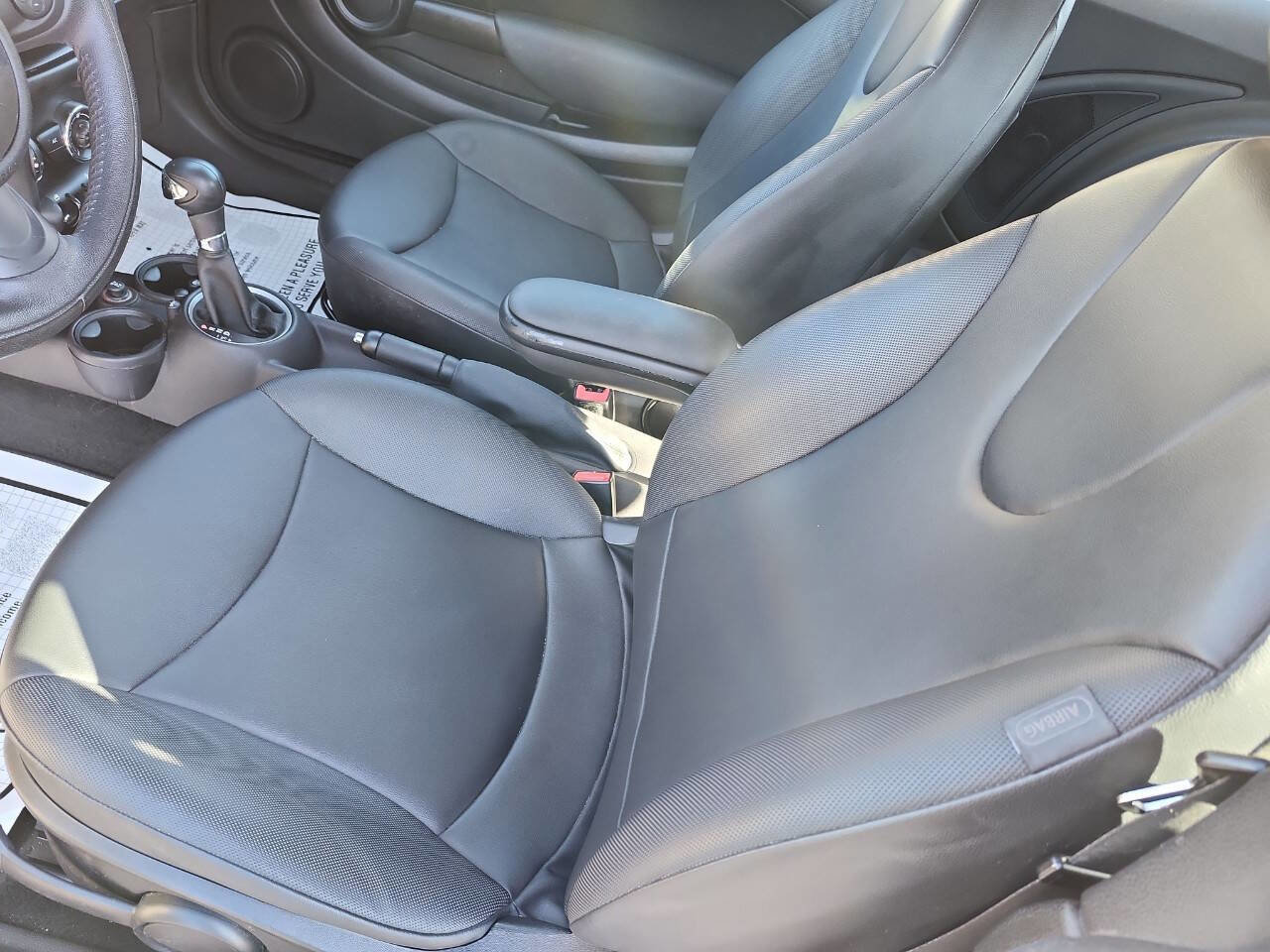 Used 2013 MINI Cooper Hardtop image 16