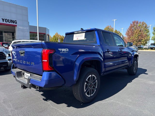 Certified 2025 Toyota Tacoma TRD Sport AWD/4WD image 4