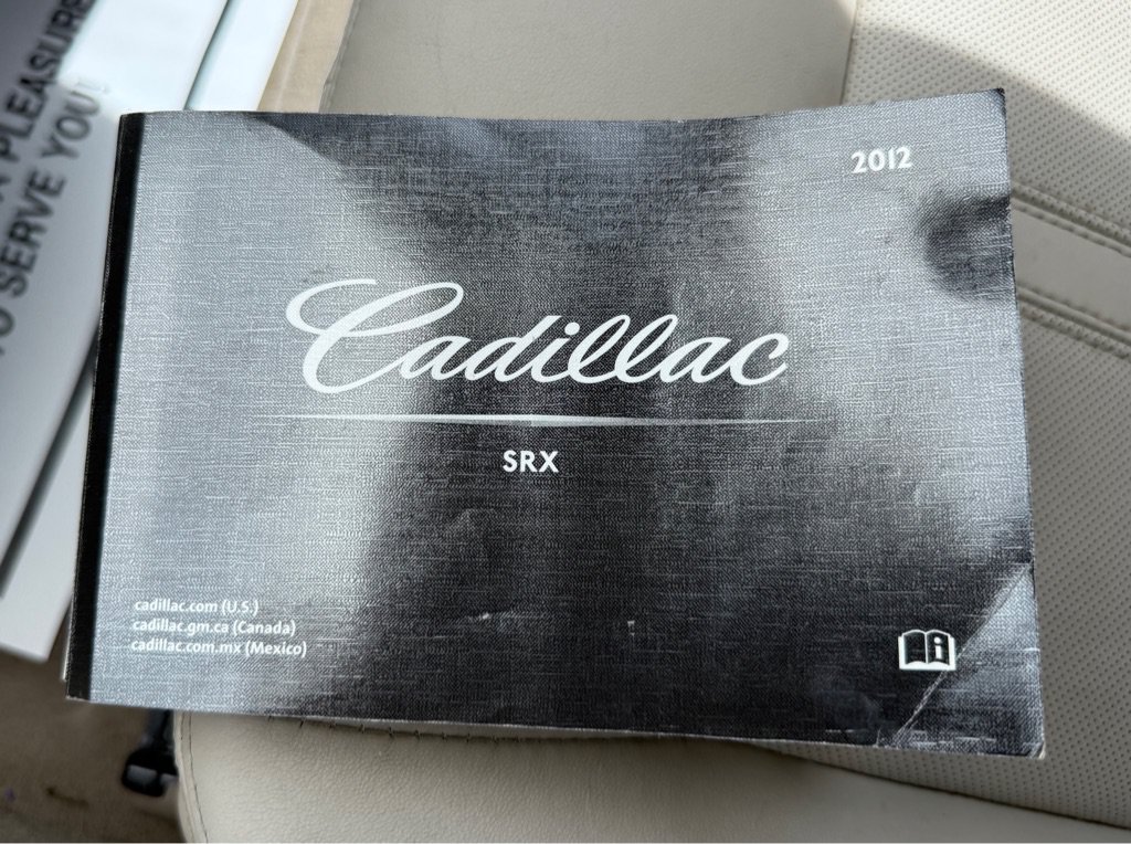Used 2012 Cadillac SRX Luxury FWD image 12