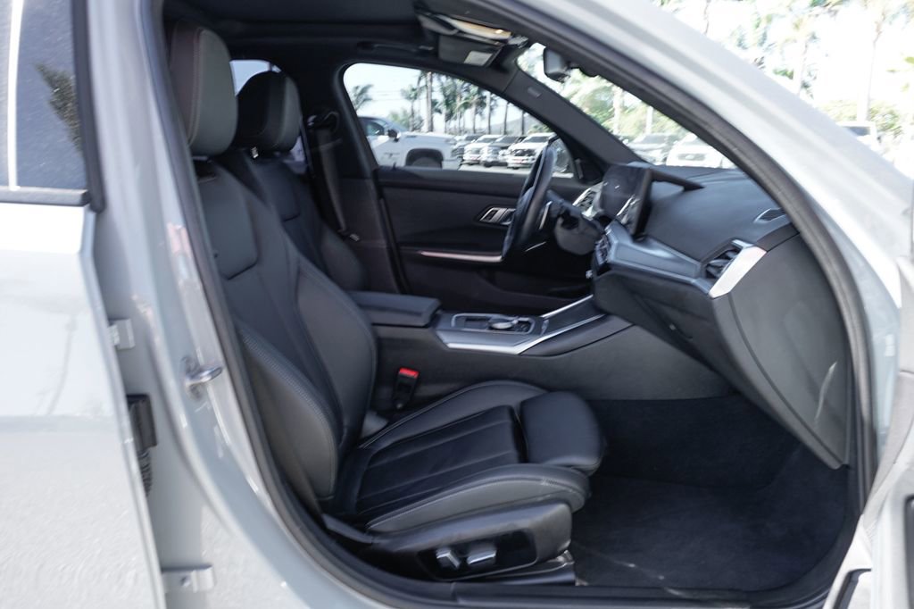 Used 2023 BMW M340i w/ Shadowloine Package image 42
