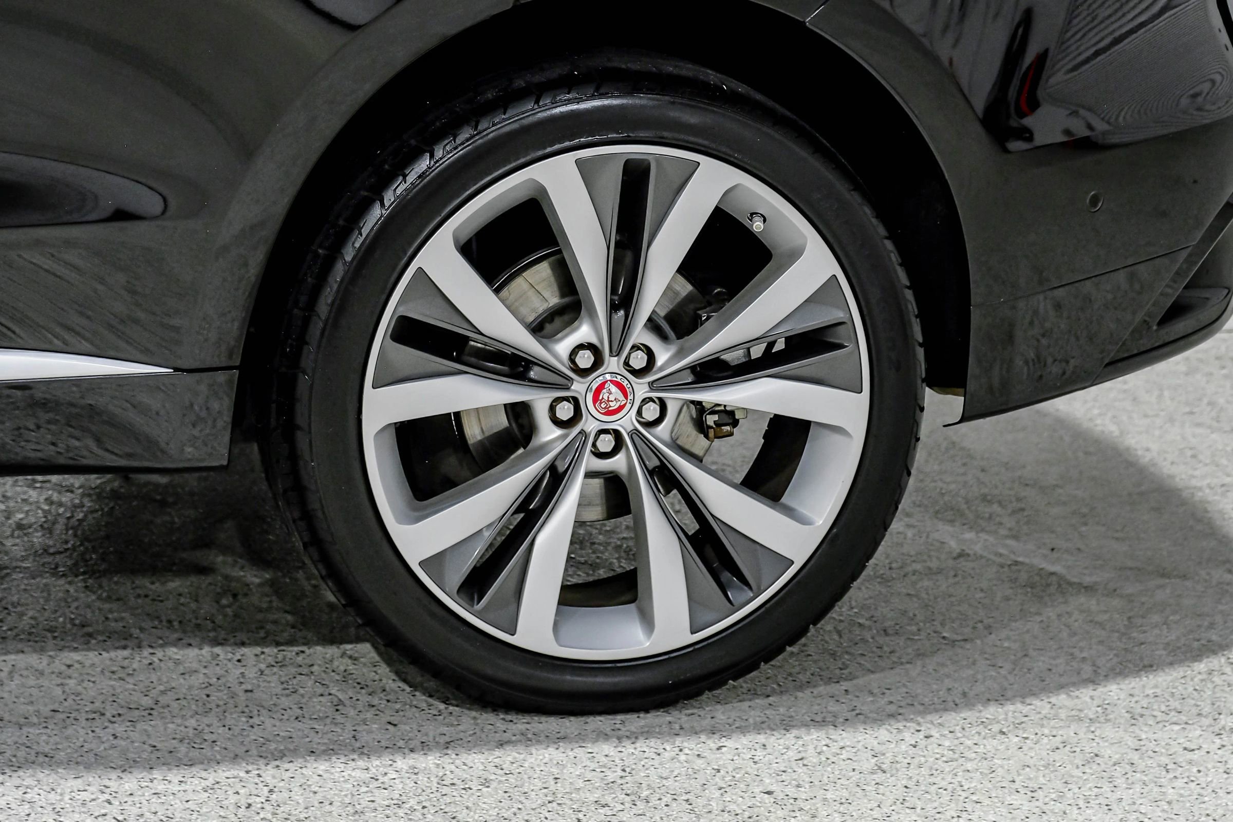 Used 2021 Jaguar F-PACE R-Dynamic S AWD/4WD image 68