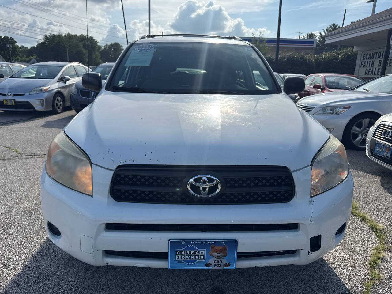 Used 2008 Toyota RAV4 2WD image 2