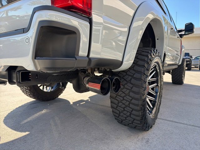 Used 2026 Ford F250 Lariat w/ Black Appearance Package image 11