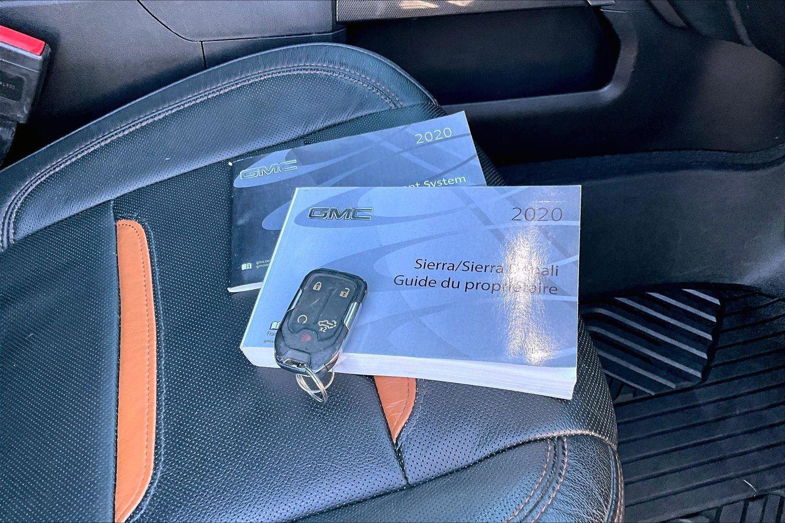 Used 2020 GMC Sierra 1500 AT4 w/ AT4 Premium Package image 13