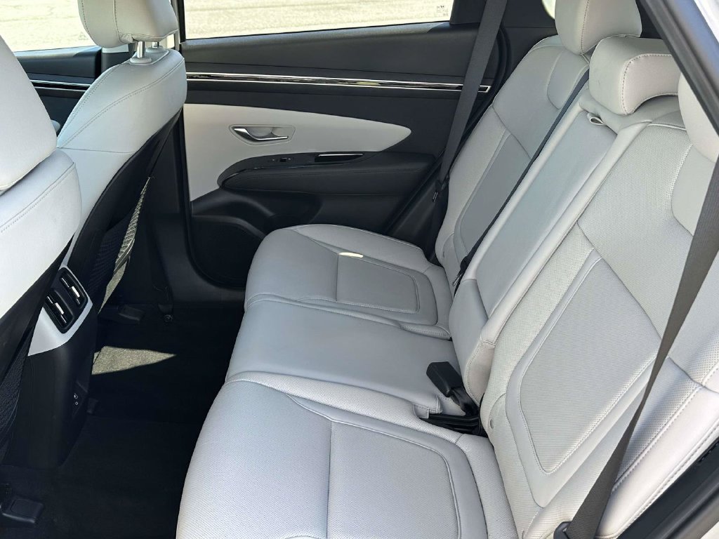 Certified 2023 Hyundai Tucson Limited AWD/4WD image 13
