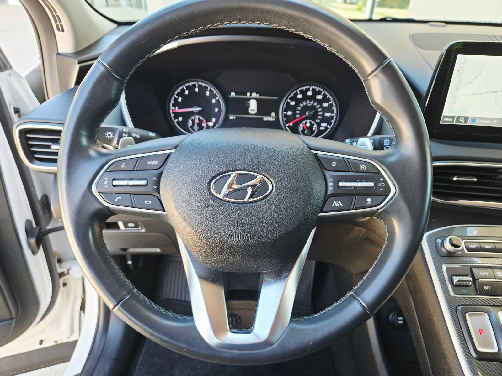 Certified 2023 Hyundai Santa Fe SEL image 11