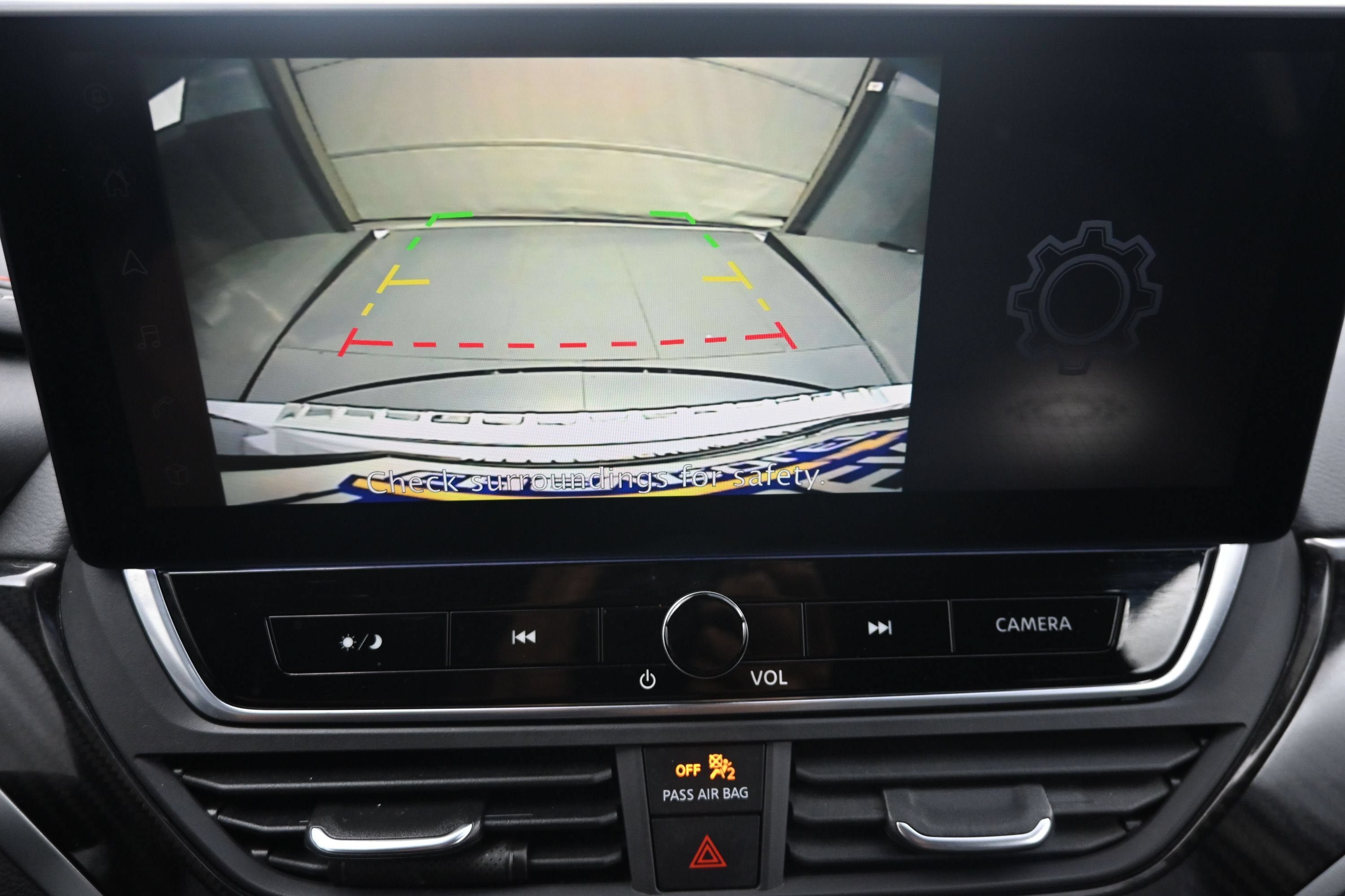 Used 2023 Nissan Altima 2.5 SR w/ SR Premium Package FWD image 18