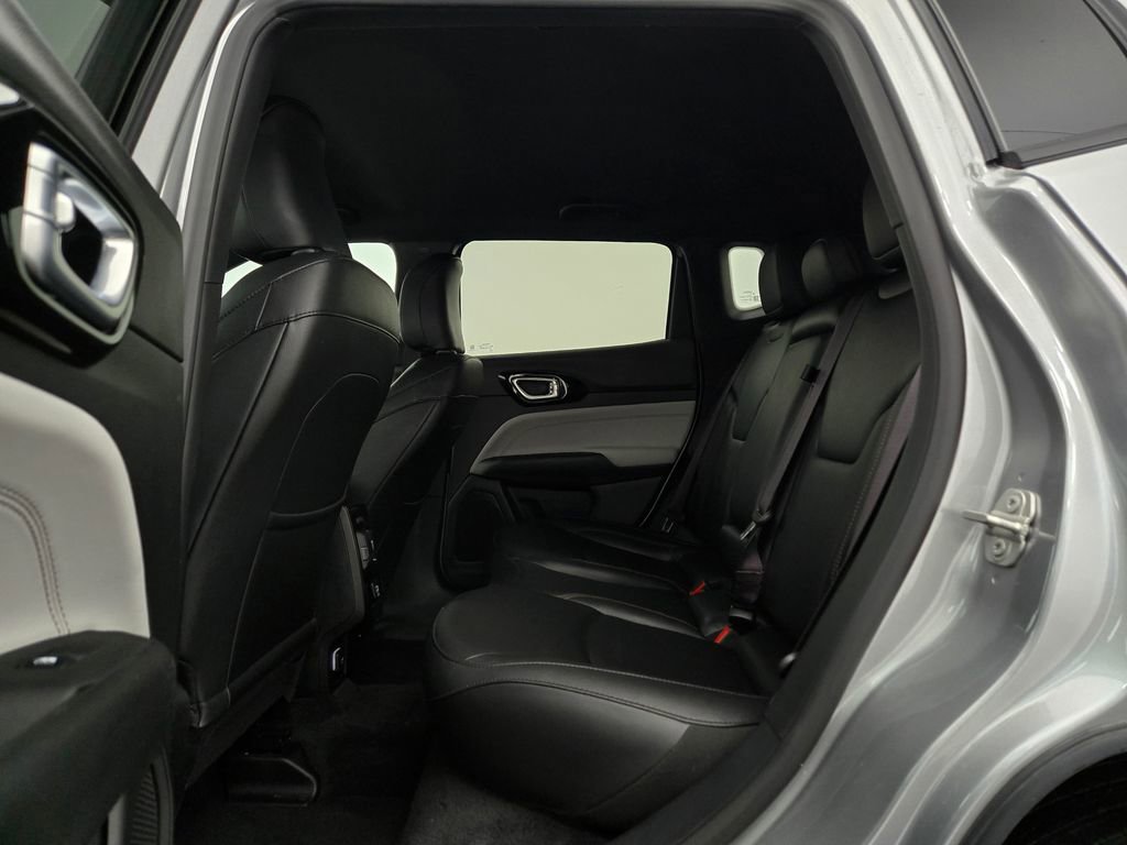 Used 2024 Jeep Compass Limited image 36