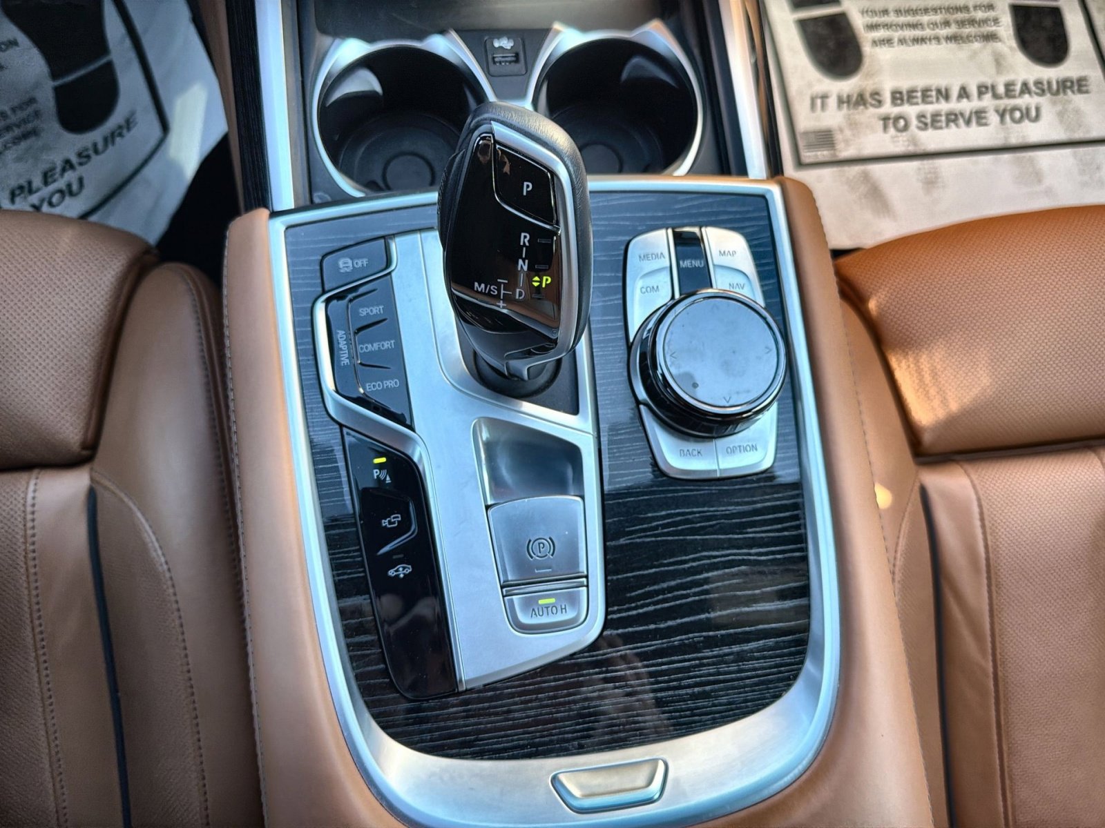 Used 2022 BMW 750i xDrive w/ Executive Package image 22