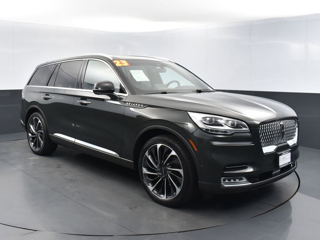 Used 2023 Lincoln Aviator Reserve w/ Equipment Group 201A image 7