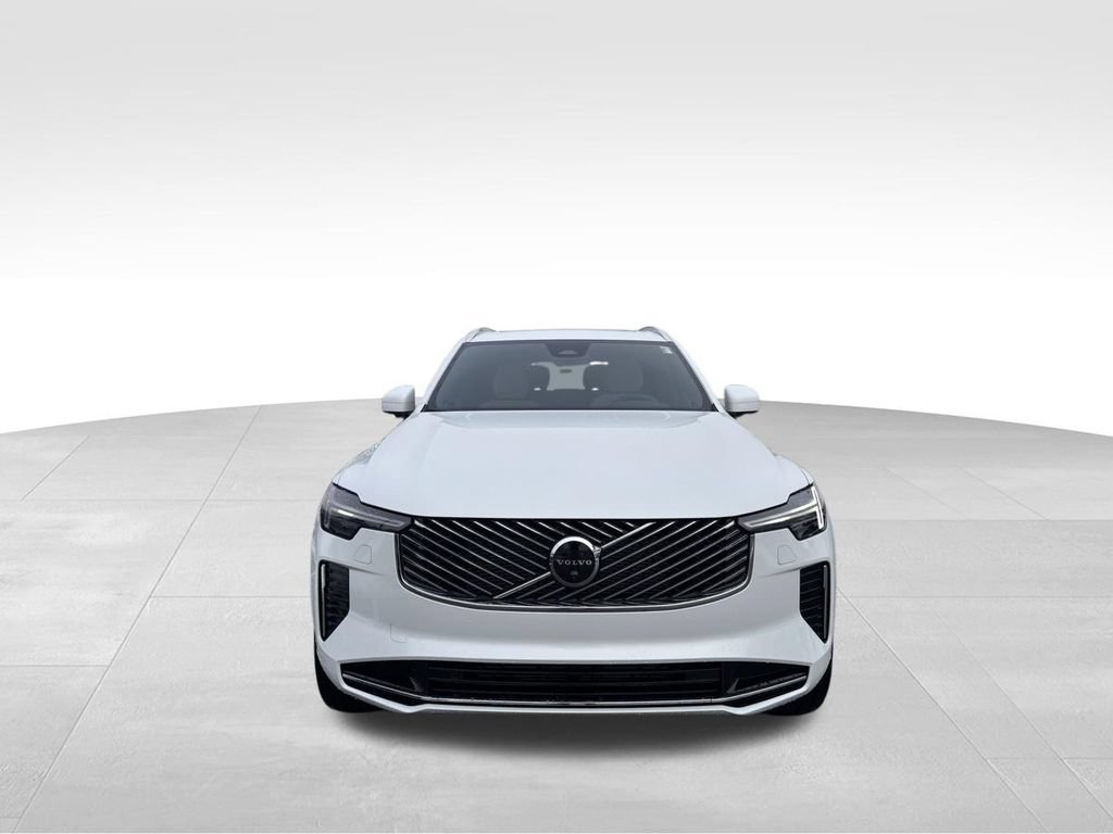 New 2026 Volvo XC90 B6 Plus w/ Protection Package Premier AWD/4WD image 8