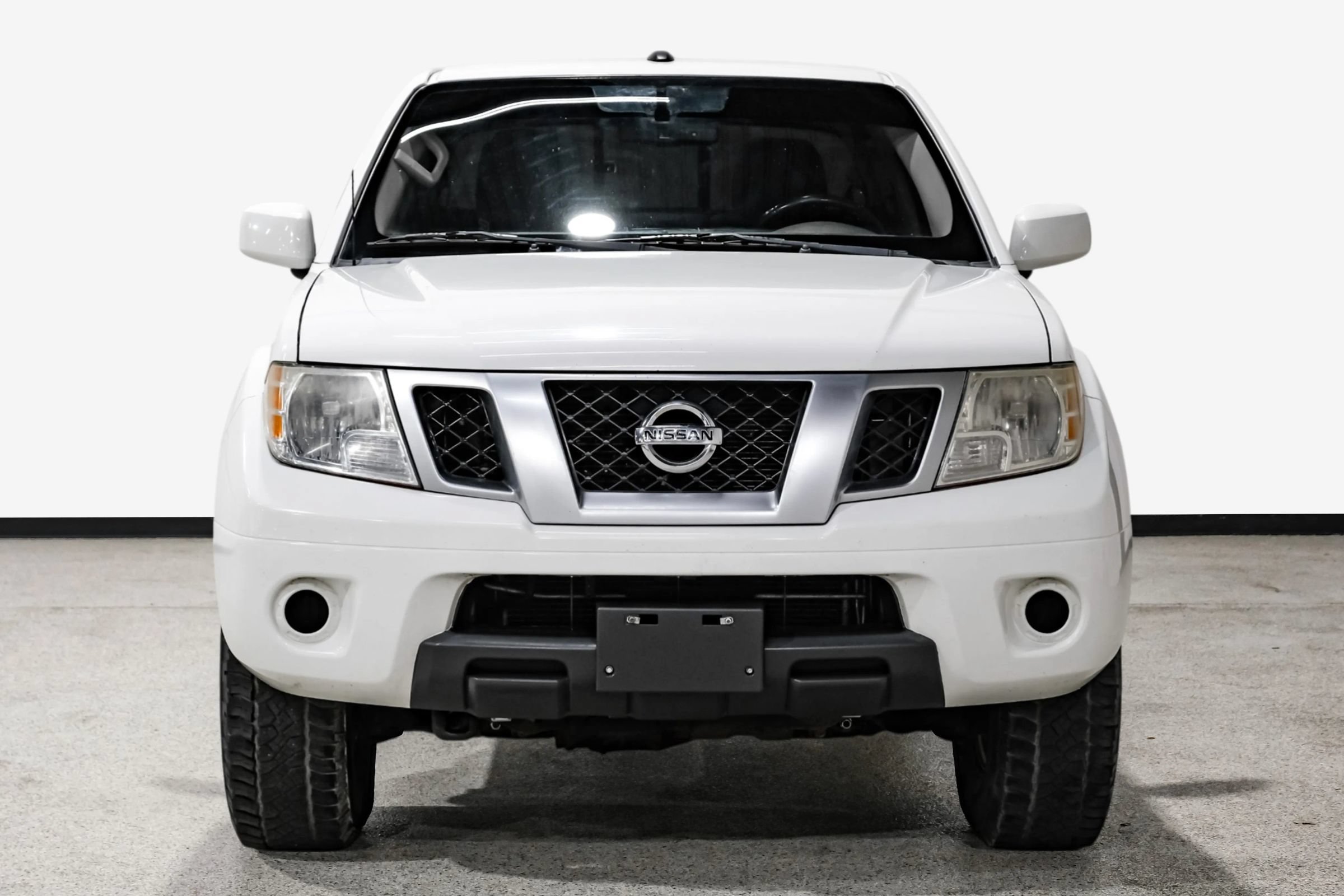Used 2019 Nissan Frontier PRO-4X AWD/4WD image 3
