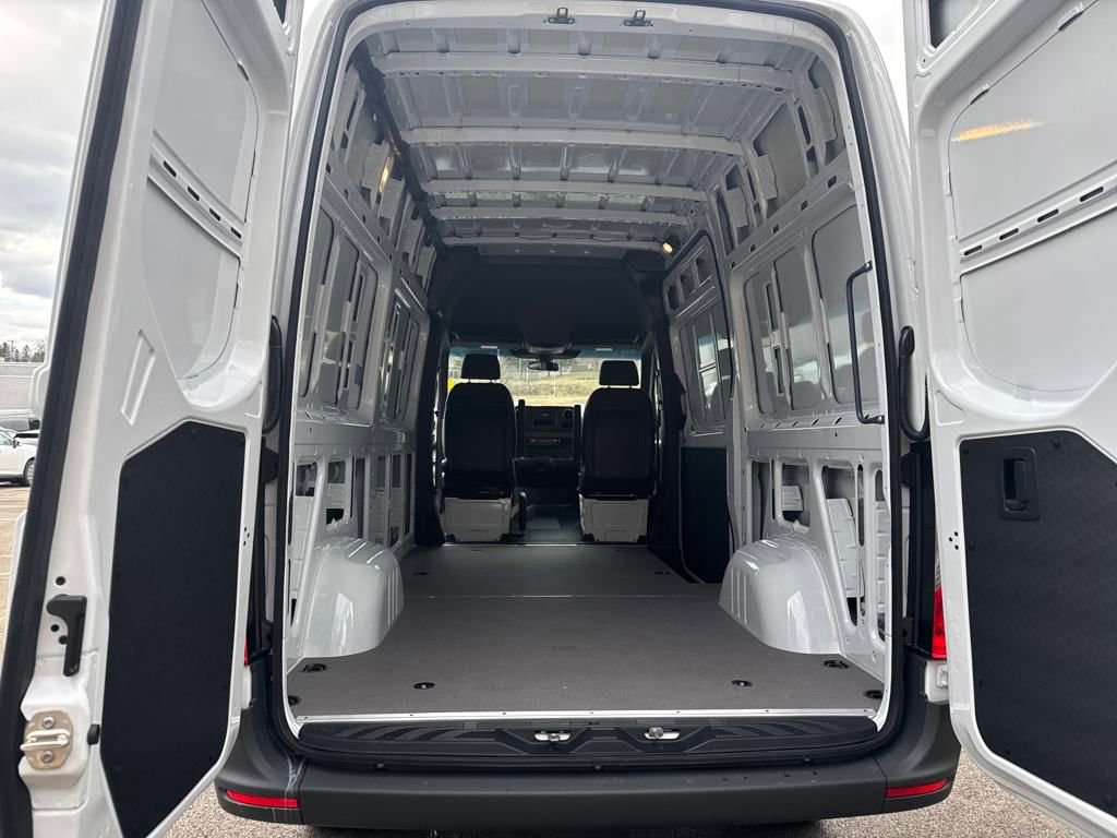 New 2025 Mercedes-Benz Sprinter 2500 image 27