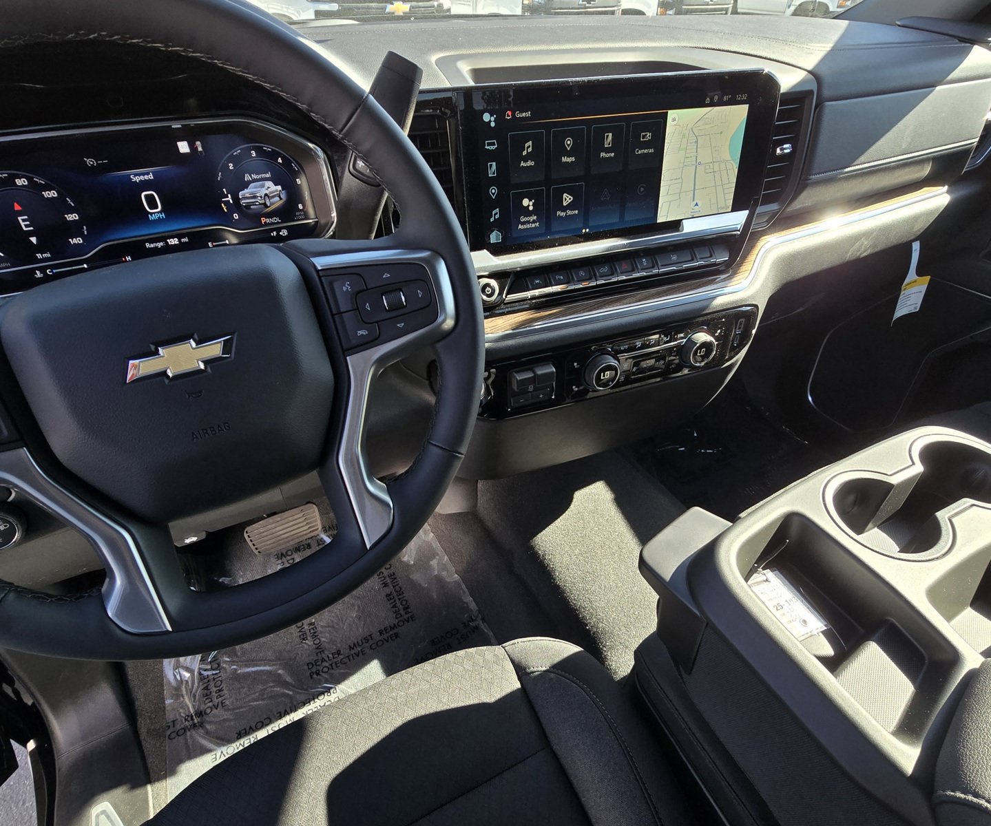 Used 2025 Chevrolet Silverado 1500 LT w/ Safety Package RWD image 38