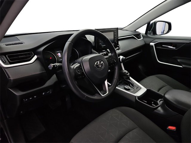 Used 2022 Toyota RAV4 XLE image 9