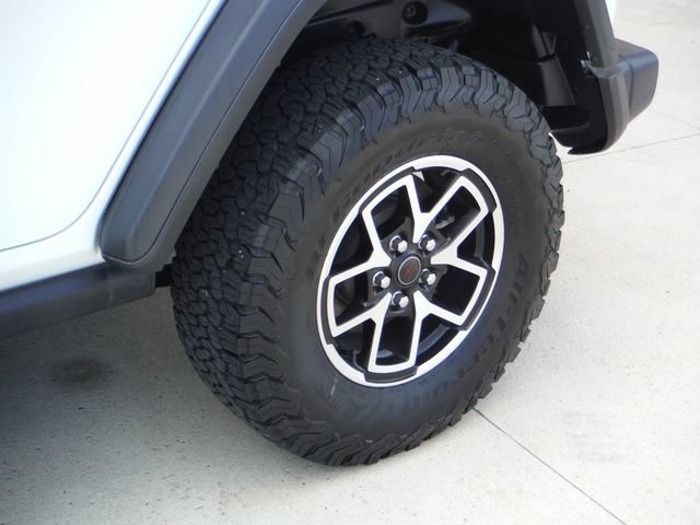 Certified 2026 Jeep Wrangler Unlimited Rubicon AWD/4WD image 3