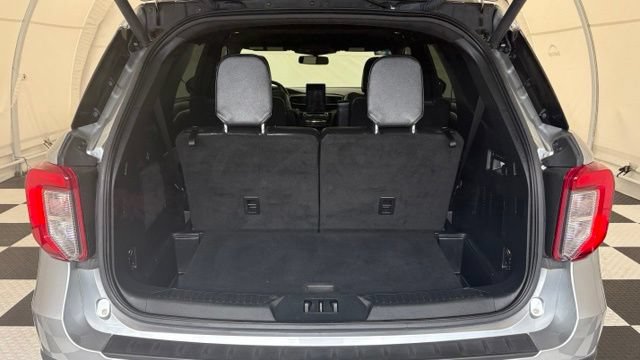 Used 2023 Ford Explorer ST AWD/4WD image 4