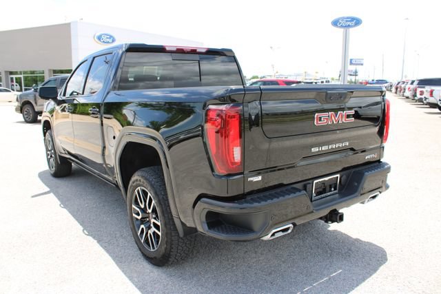 Used 2025 GMC Sierra 1500 AT4 w/ AT4 Premium Package AWD/4WD image 8