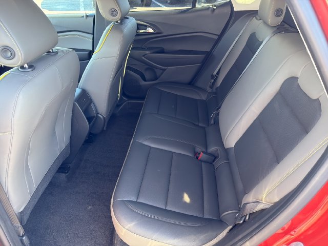 Used 2024 Chevrolet Trax ACTIV w/ Sunroof Package FWD image 25