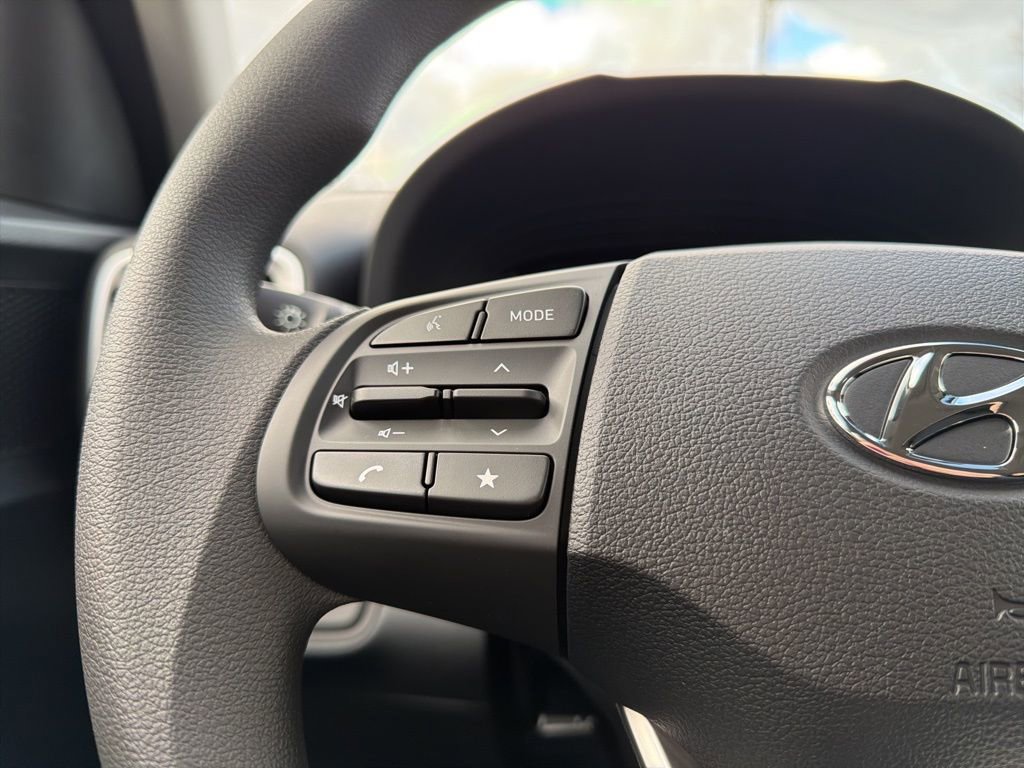 New 2026 Hyundai Venue SE image 28