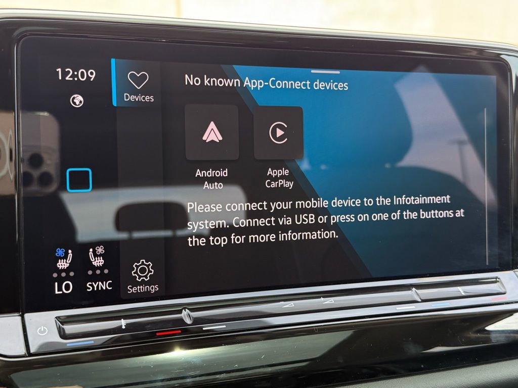 Certified 2025 Volkswagen Atlas SE FWD image 10