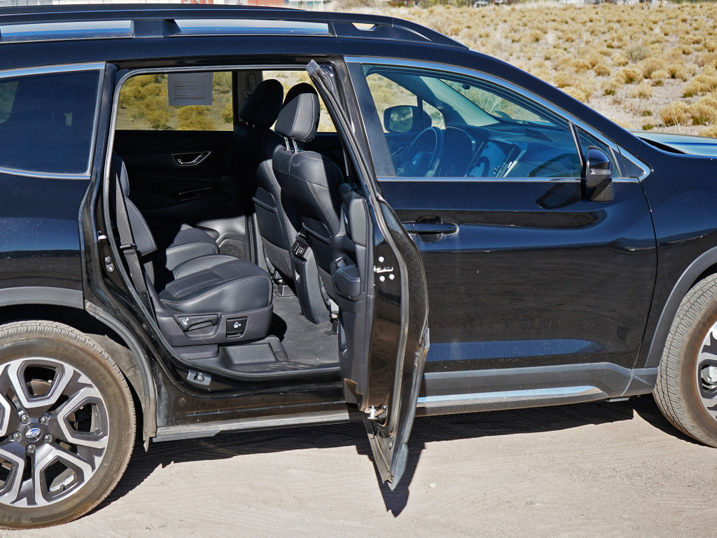 Used 2023 Subaru Ascent Limited image 14