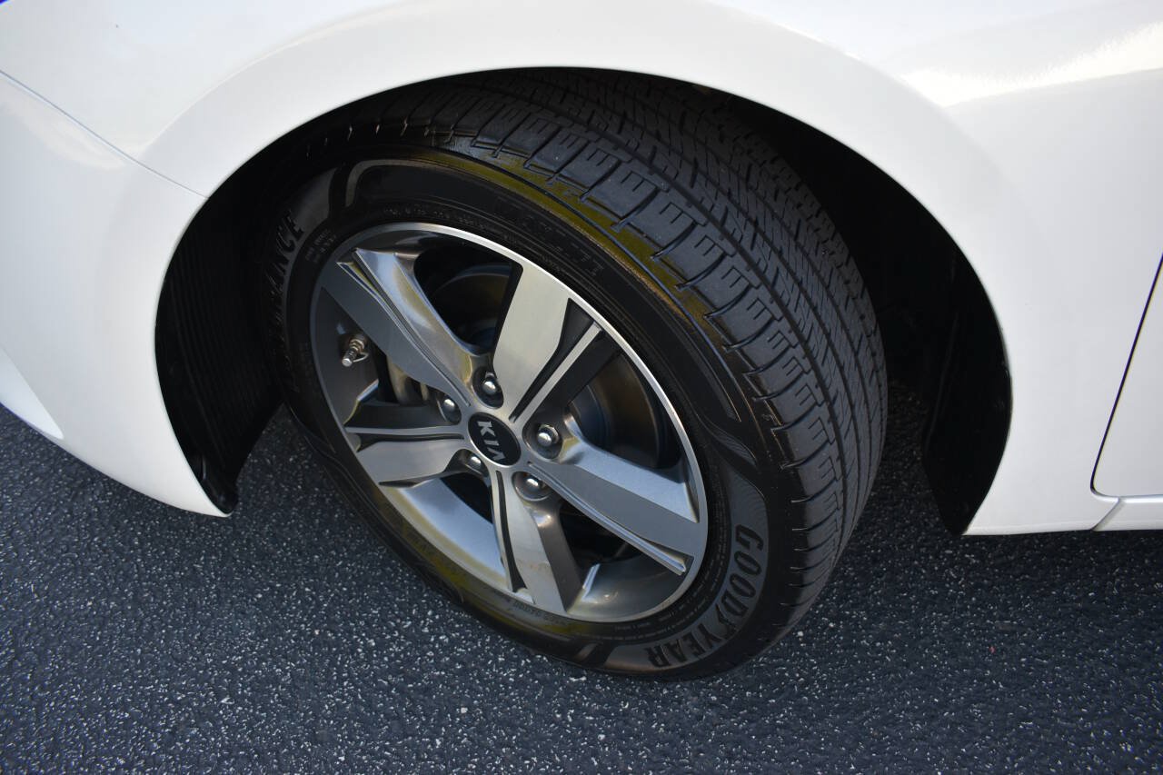 Used 2018 Kia Forte LX w/ LX Popular Package FWD image 41