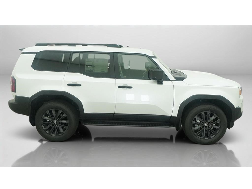 New 2027 Toyota Land Cruiser w/ Premium Package AWD/4WD image 12