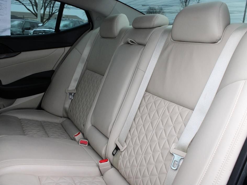 Used 2017 Nissan Maxima Platinum w/ Medallion Package image 16