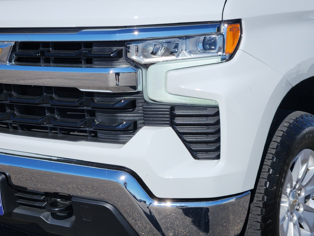 Used 2023 Chevrolet Silverado 1500 LT AWD/4WD image 8