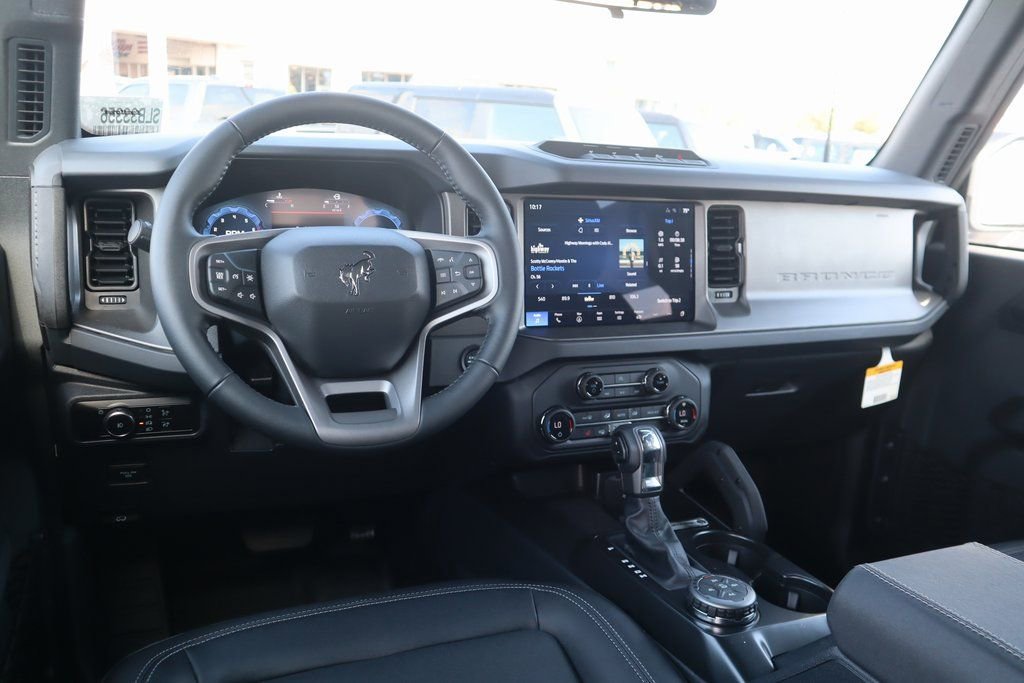 New 2025 Ford Bronco Big Bend w/ Black Diamond Package image 2