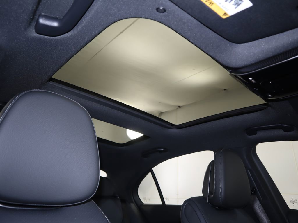 New 2025 Mercedes-Benz C 300 4MATIC Sedan image 19