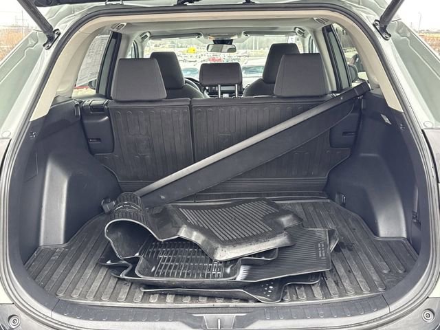 Used 2019 Toyota RAV4 XLE w/ Convenience Package image 10