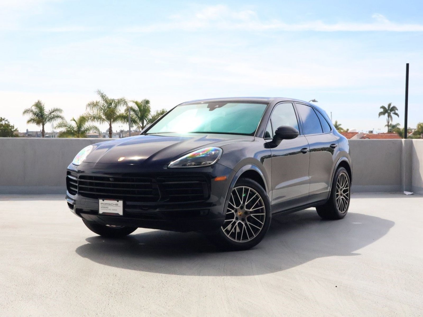 Certified 2023 Porsche Cayenne Platinum Edition w/ Premium Package Plus image 1