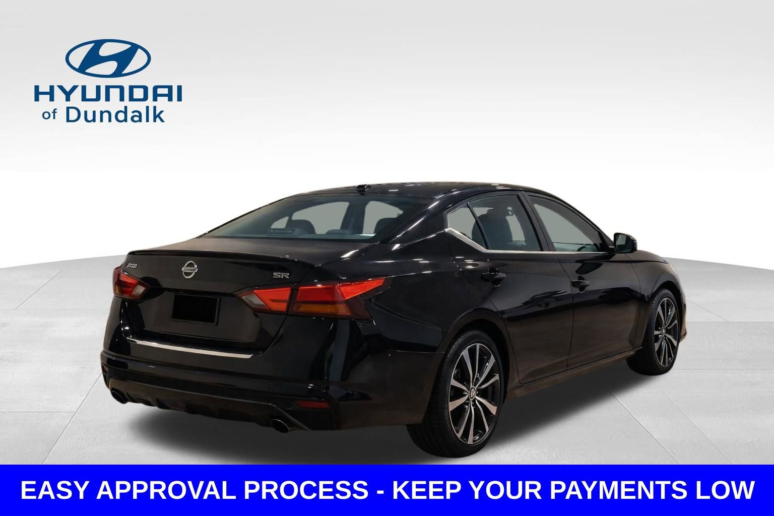 Used 2021 Nissan Altima 2.5 SR FWD image 2