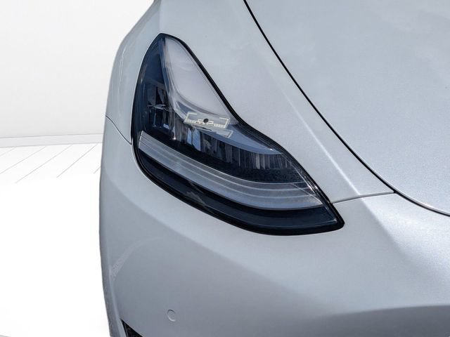 Used 2022 Tesla Model Y Long Range AWD/4WD image 9