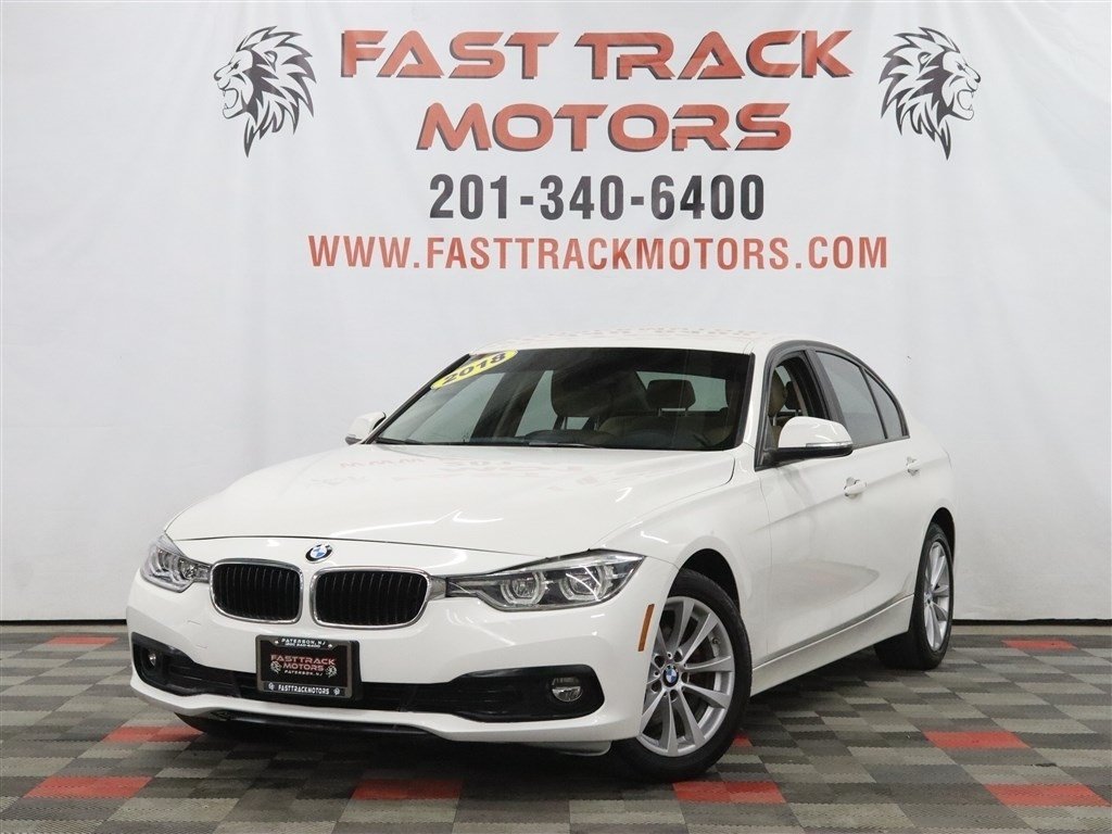 Used 2018 BMW 320i xDrive Sedan AWD/4WD image 1