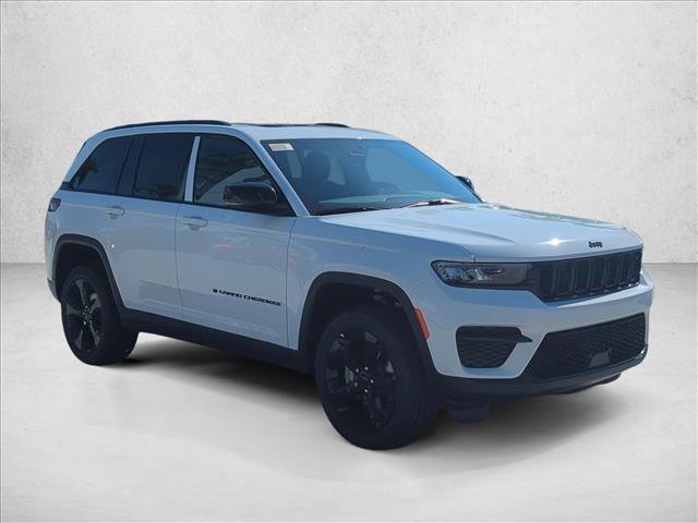 New 2025 Jeep Grand Cherokee Altitude image 6
