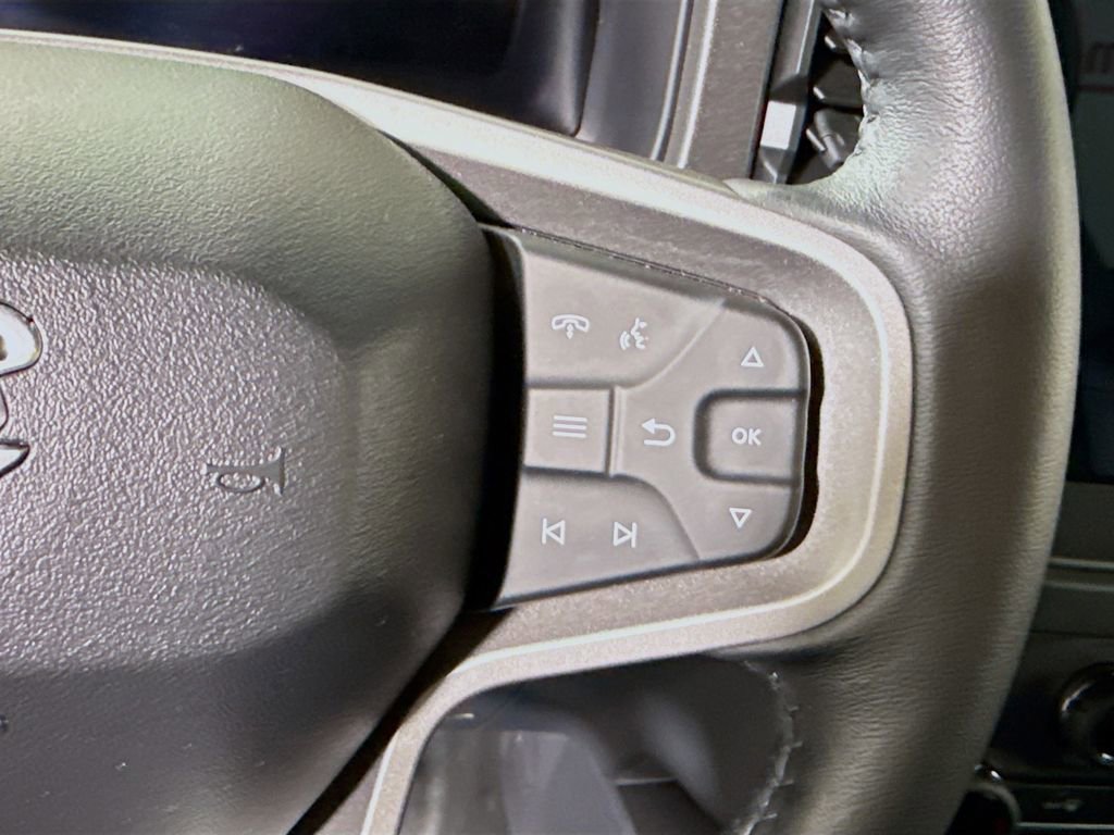 Used 2025 Ford Bronco Badlands image 22