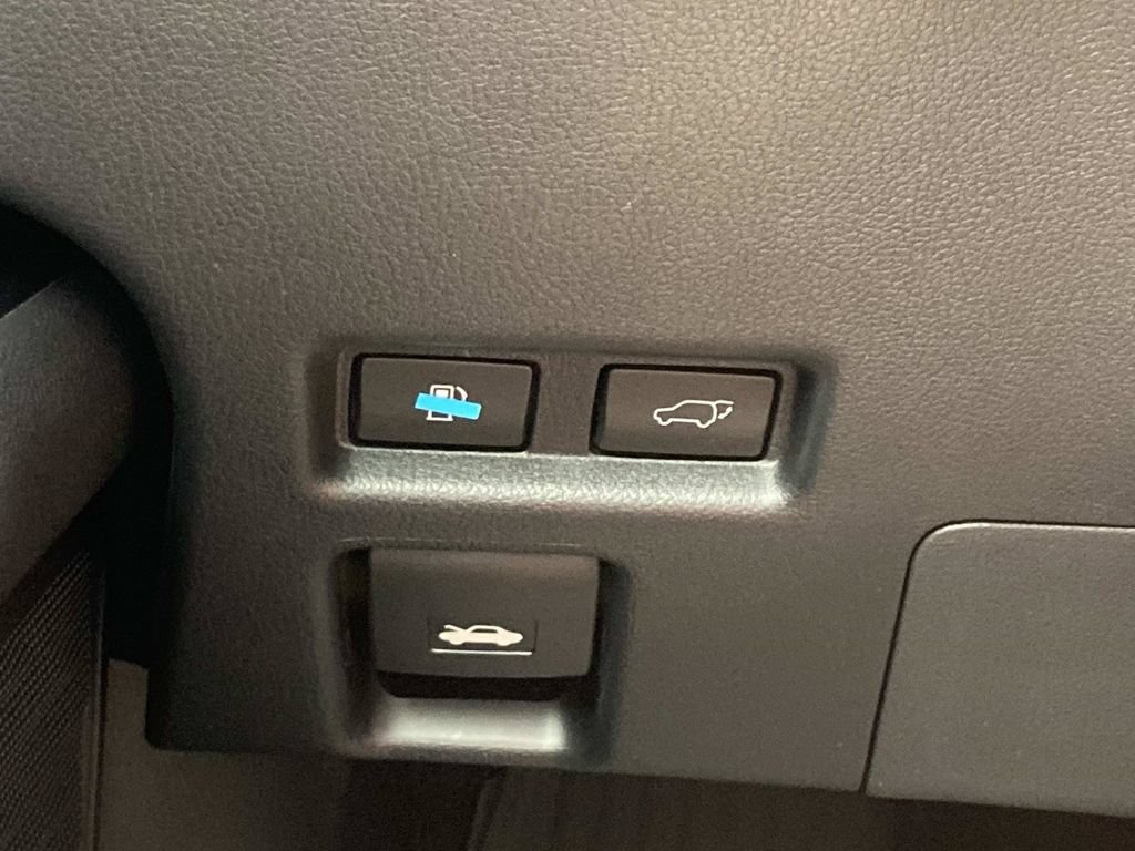 Used 2025 Lexus UX 300h FWD w/ Cold Area Package image 30