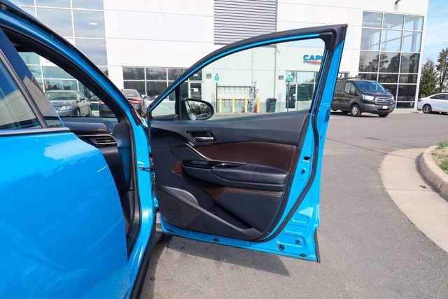 Used 2019 Toyota C-HR Limited image 31