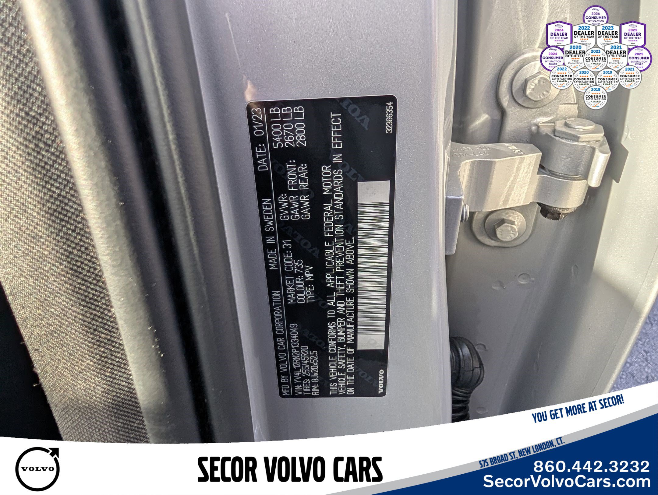 Certified 2023 Volvo XC60 B5 Plus image 31