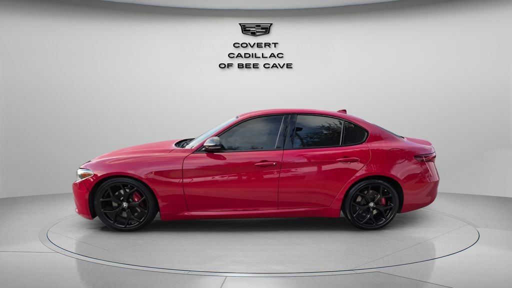 Used 2019 Alfa Romeo Giulia w/ Nero Edizione image 5